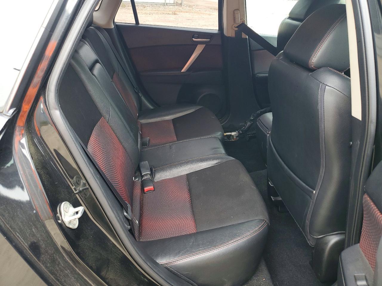 2013 MAZDA 3