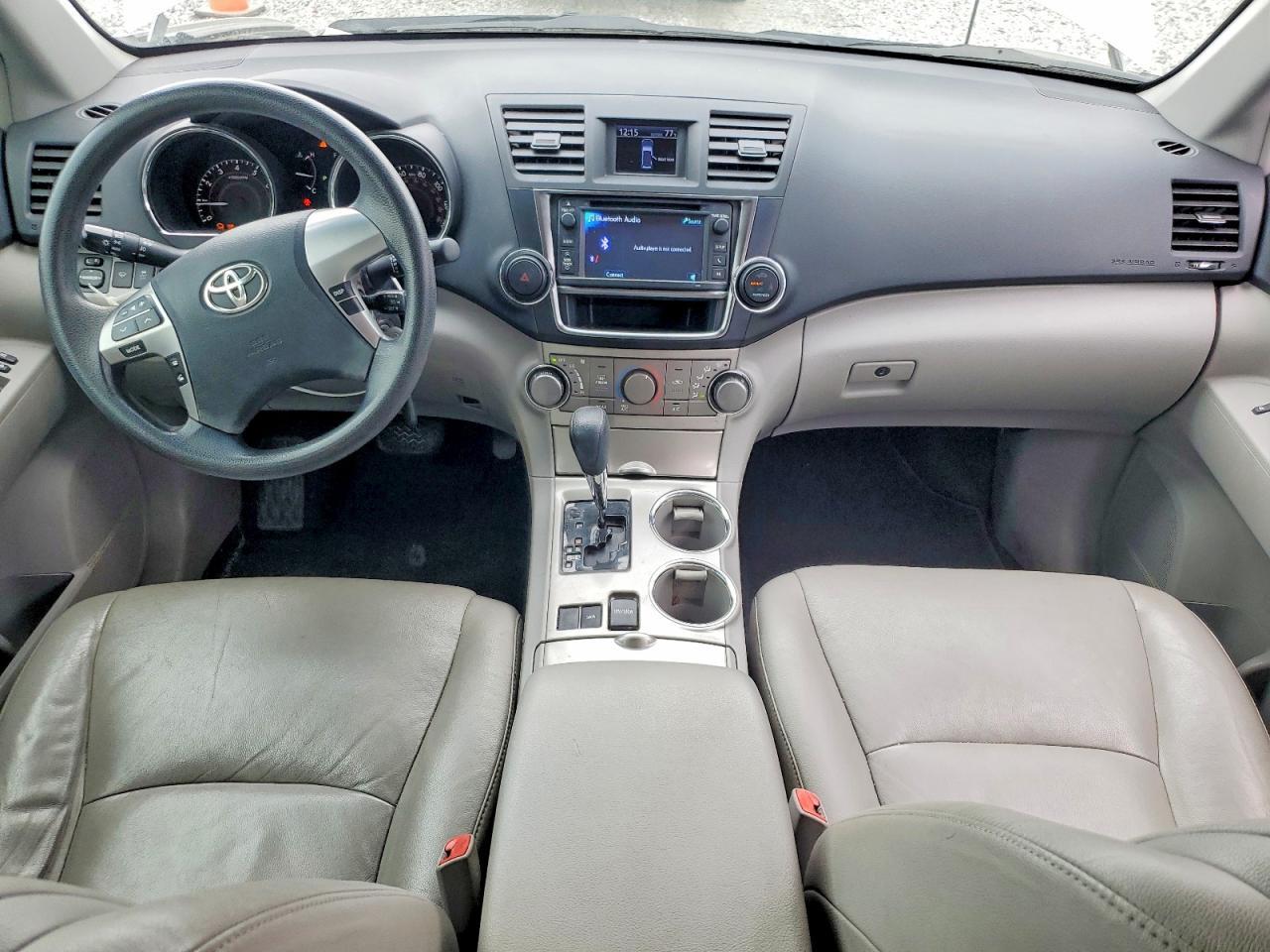 2013 TOYOTA HIGHLANDER
