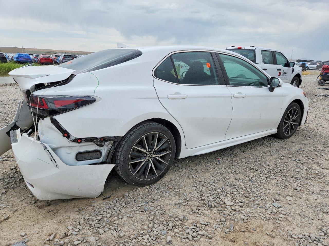 2023 TOYOTA CAMRY