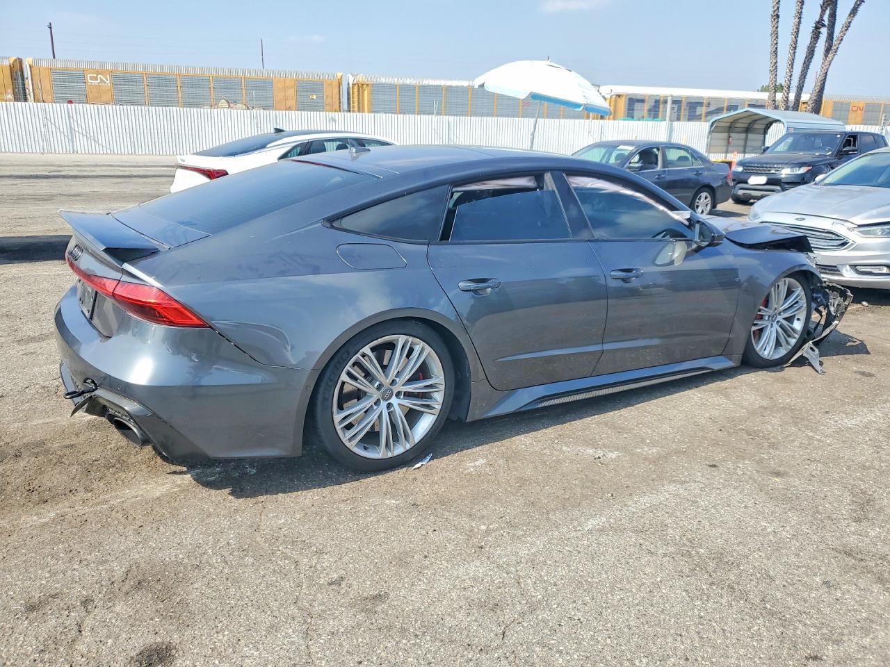 2021 AUDI RS7