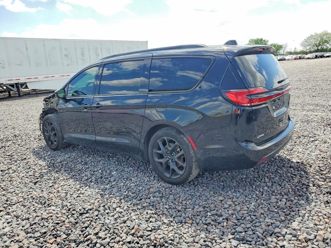 2025 CHRYSLER Pacifica