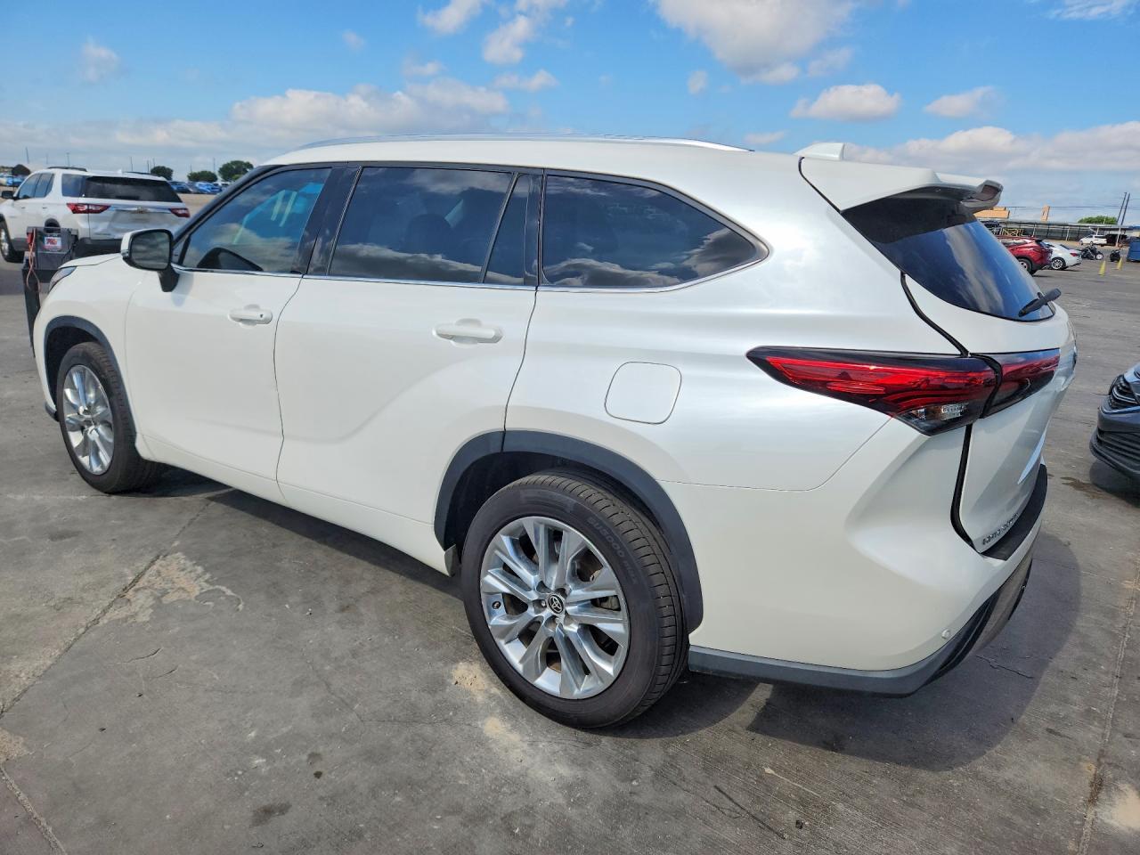 2020 TOYOTA HIGHLANDER