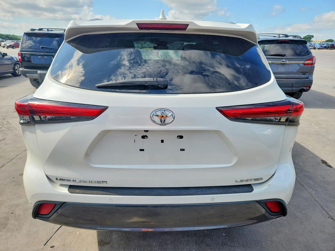 2020 TOYOTA HIGHLANDER