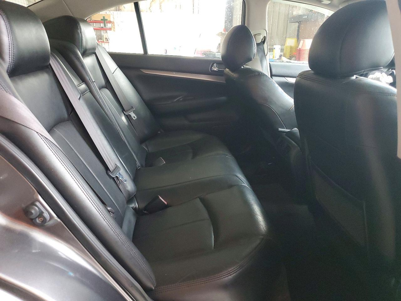 2011 INFINITI G25