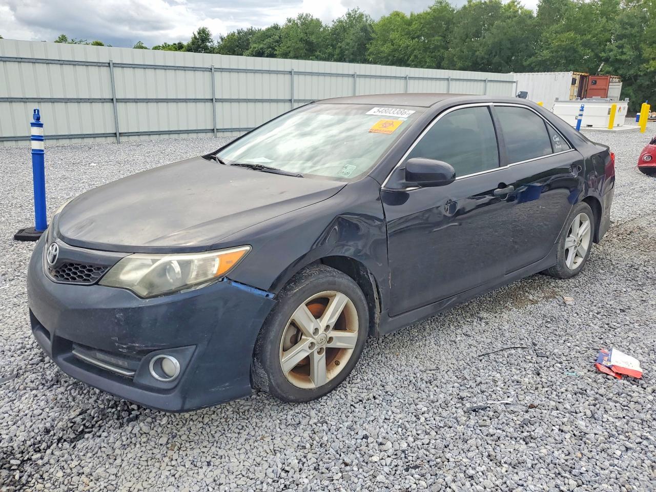 2014 TOYOTA CAMRY