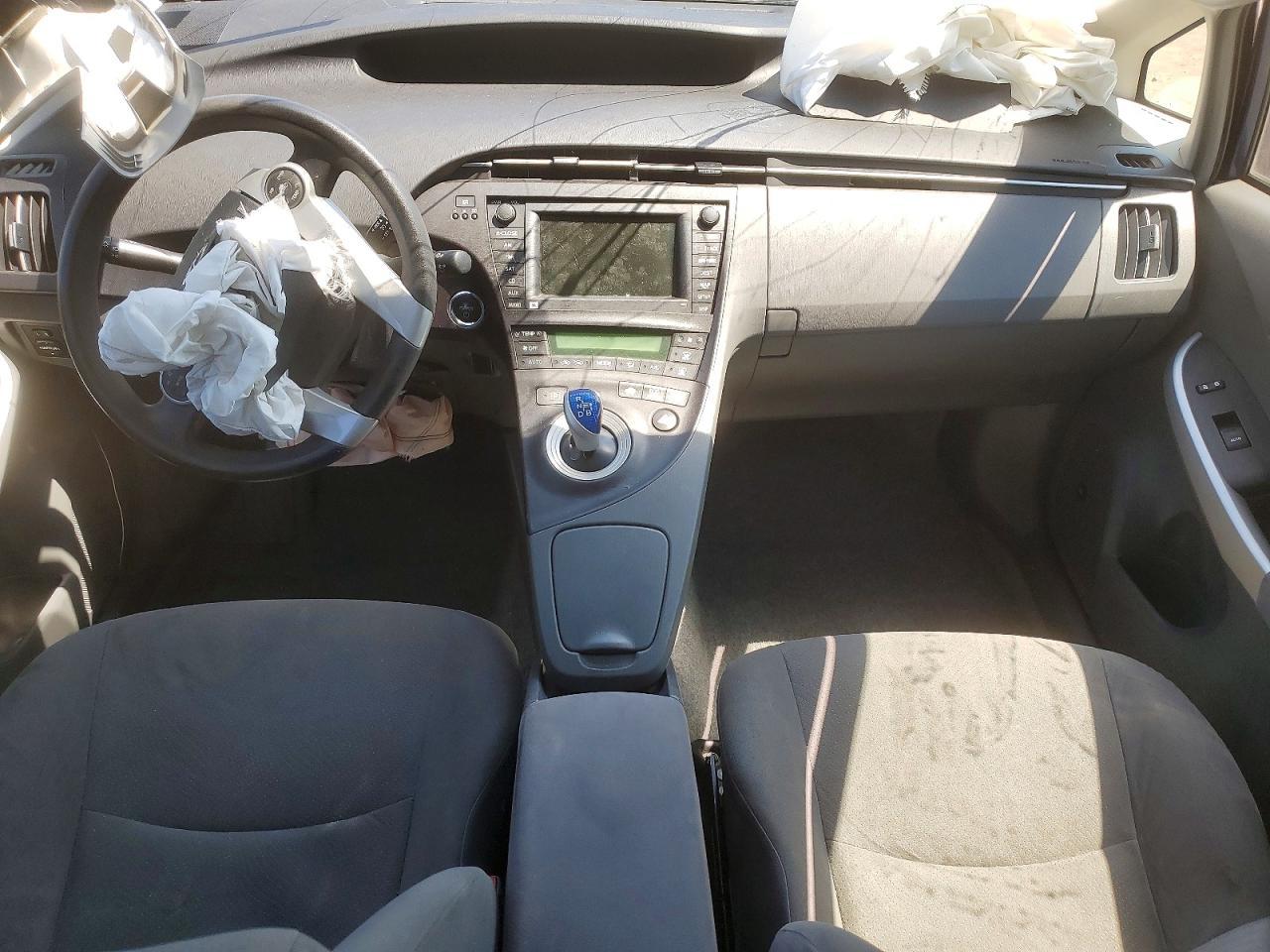 2011 TOYOTA PRIUS