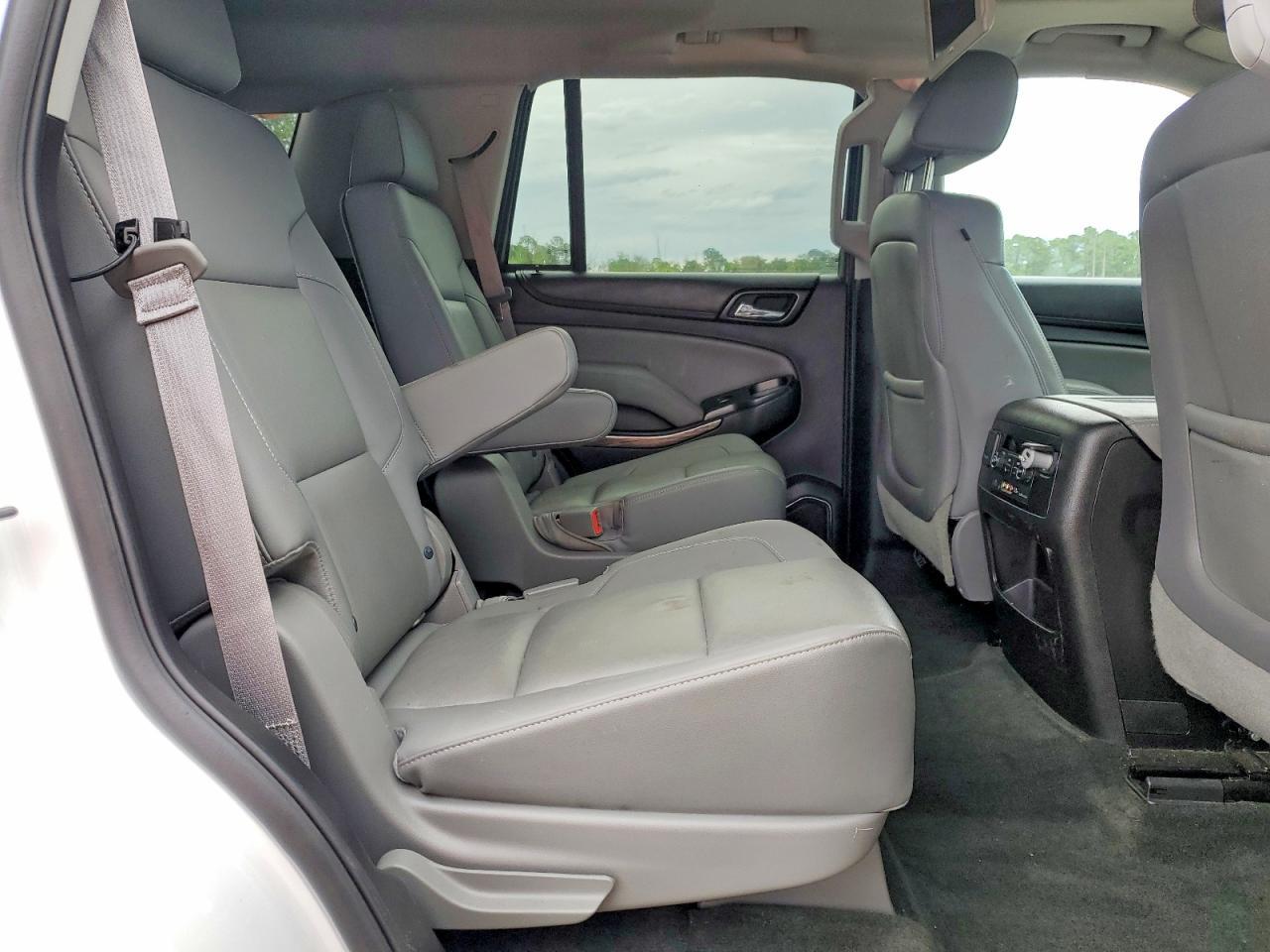 2015 CHEVROLET Tahoe