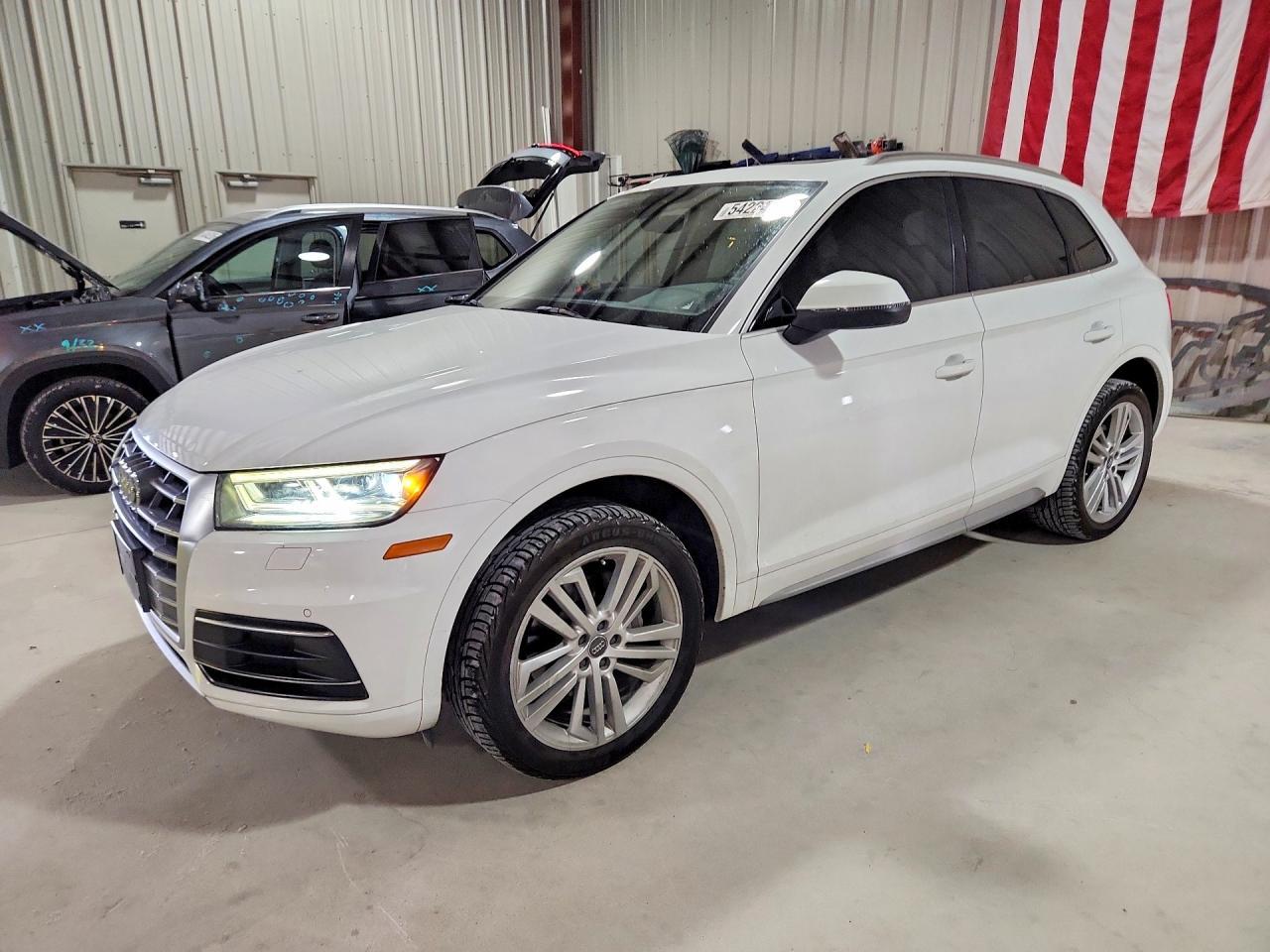 2018 AUDI Q5