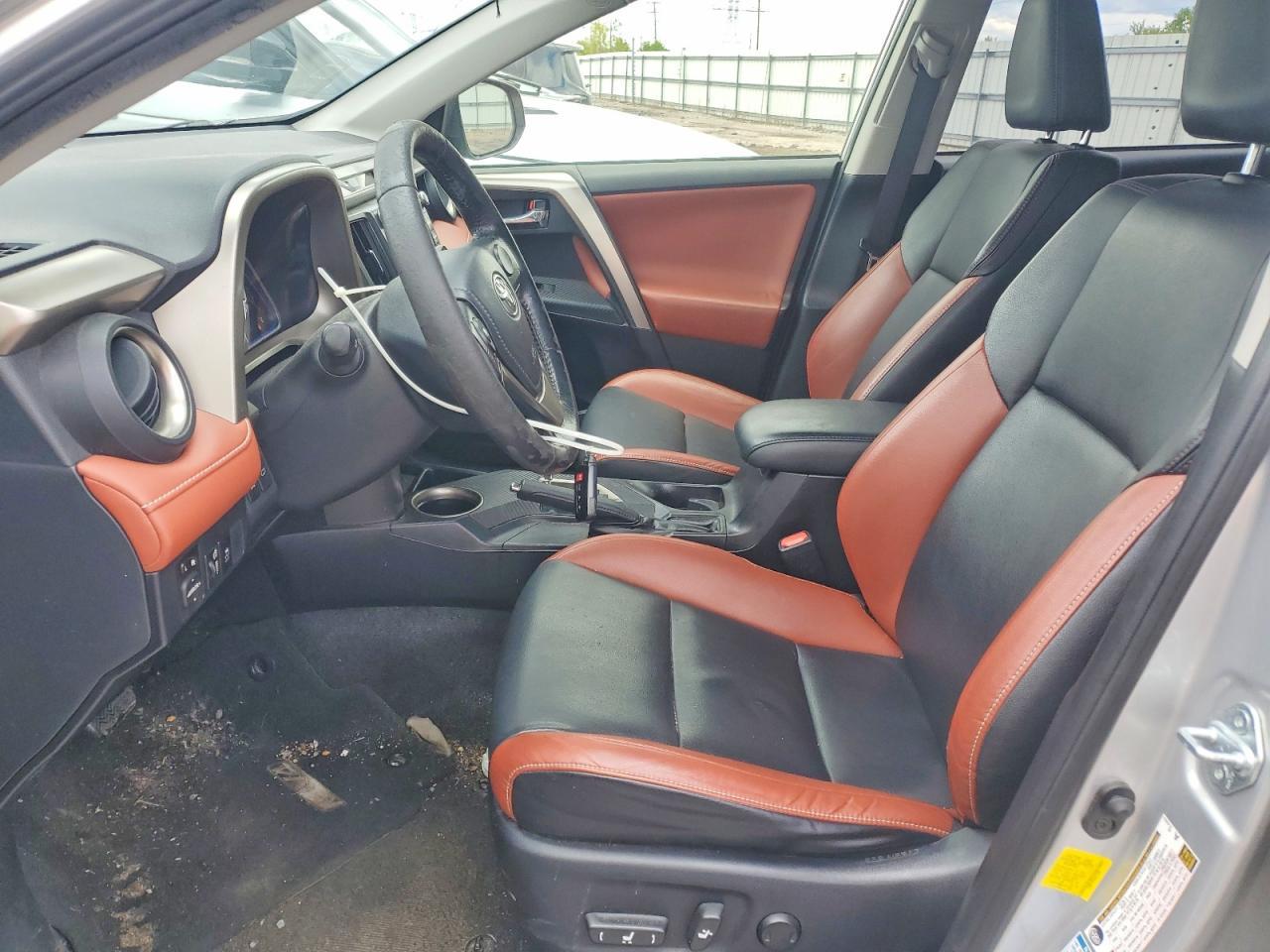 2015 TOYOTA RAV4