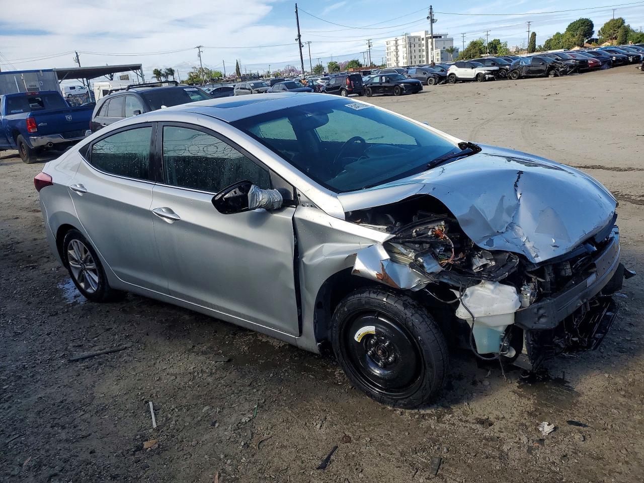 2015 HYUNDAI ELANTRA