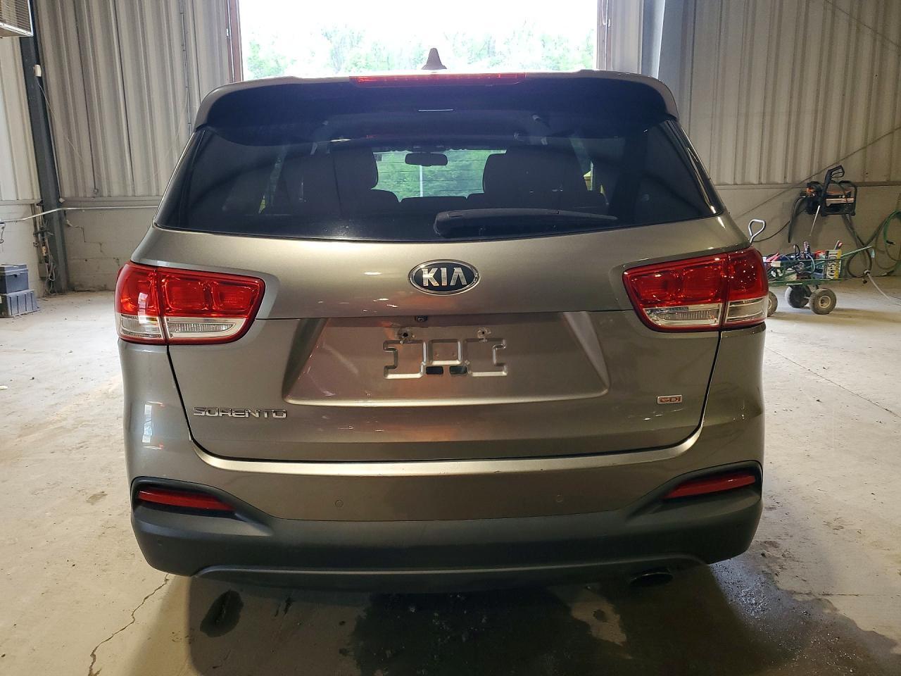 2016 KIA SORENTO