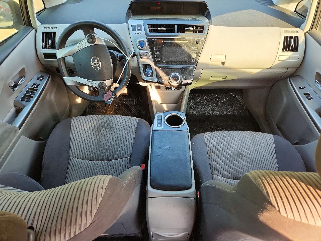 2016 TOYOTA PRIUS V