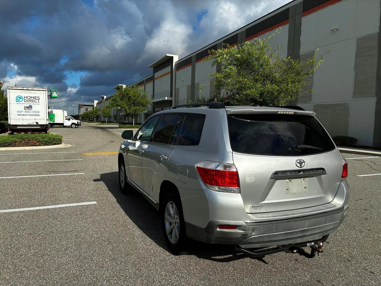 2011 TOYOTA HIGHLANDER