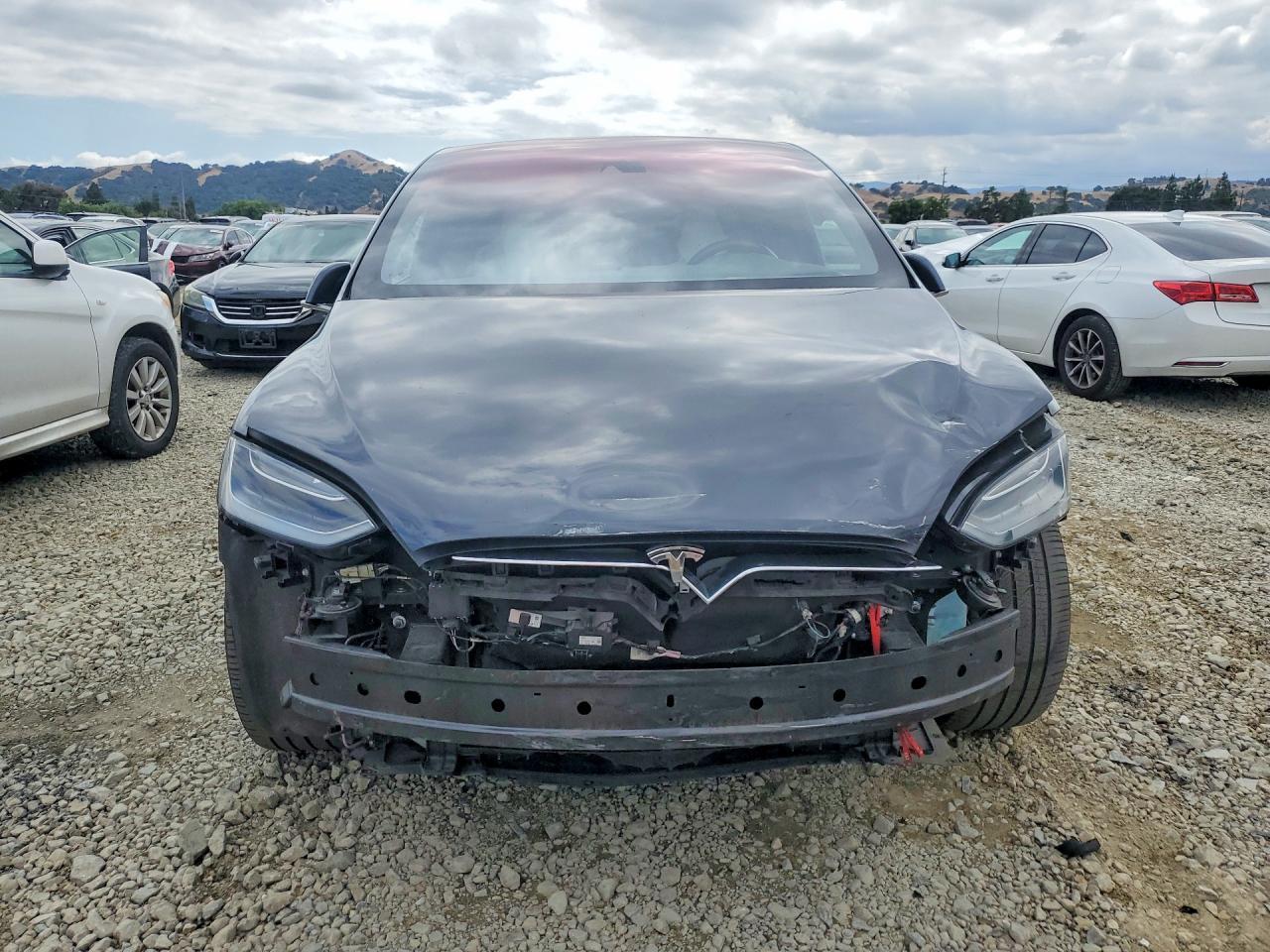 2016 TESLA MODEL X