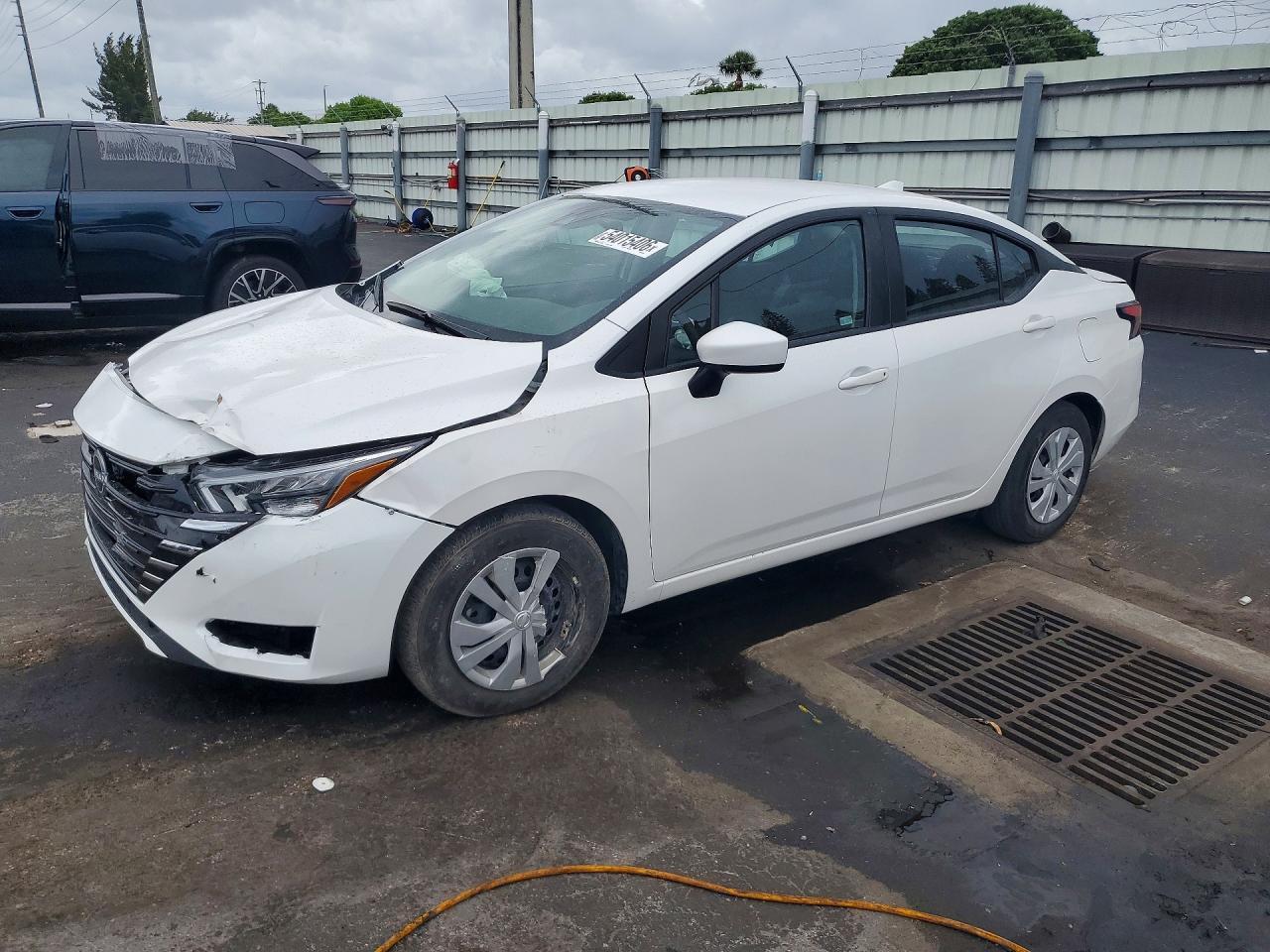 2025 NISSAN VERSA
