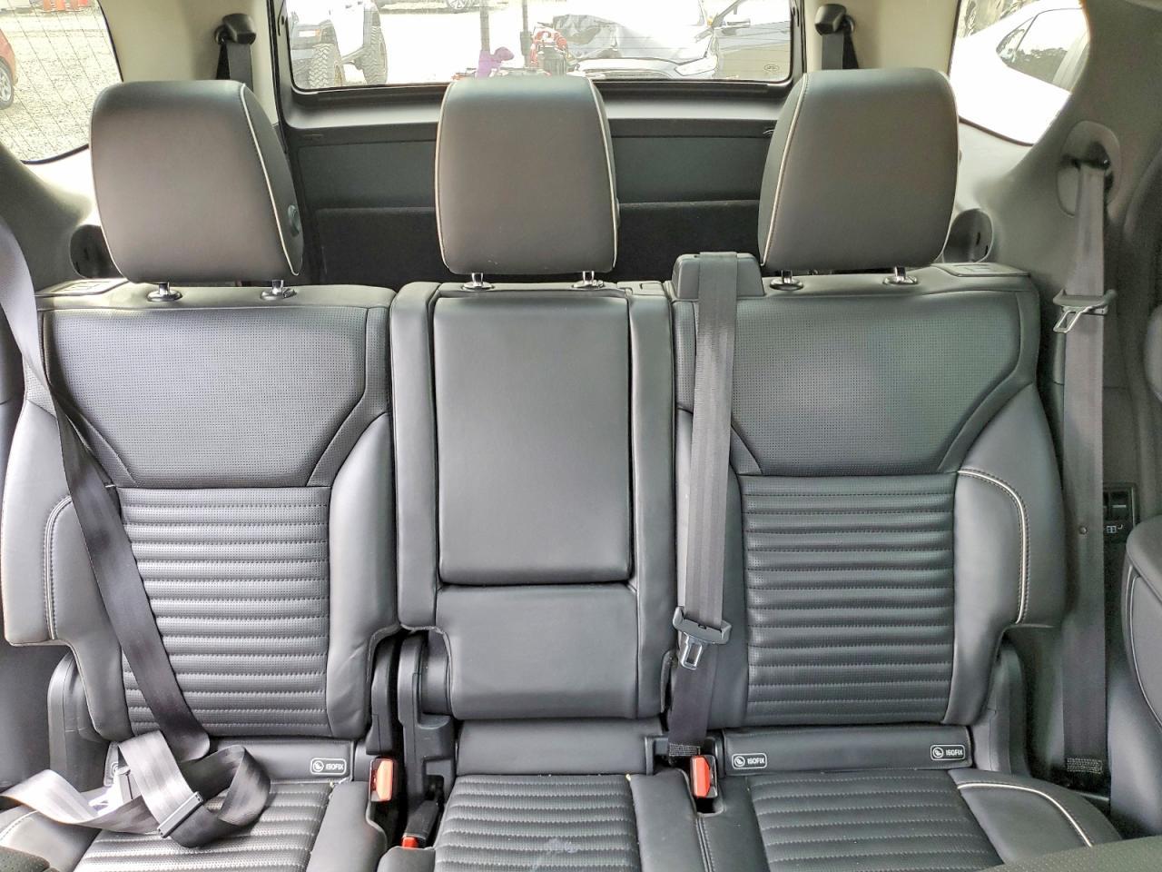 2017 LAND ROVER Discovery