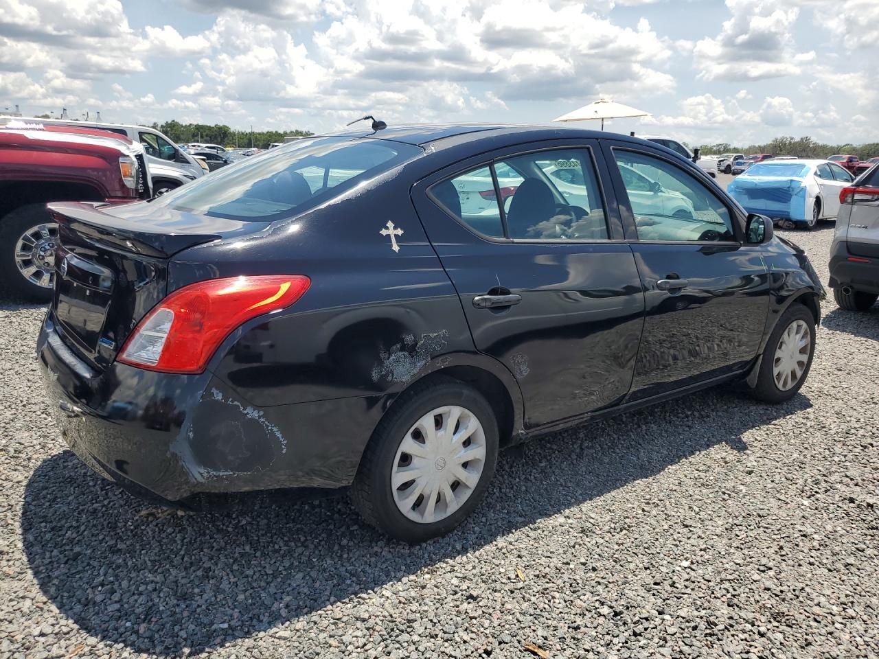 2014 NISSAN VERSA