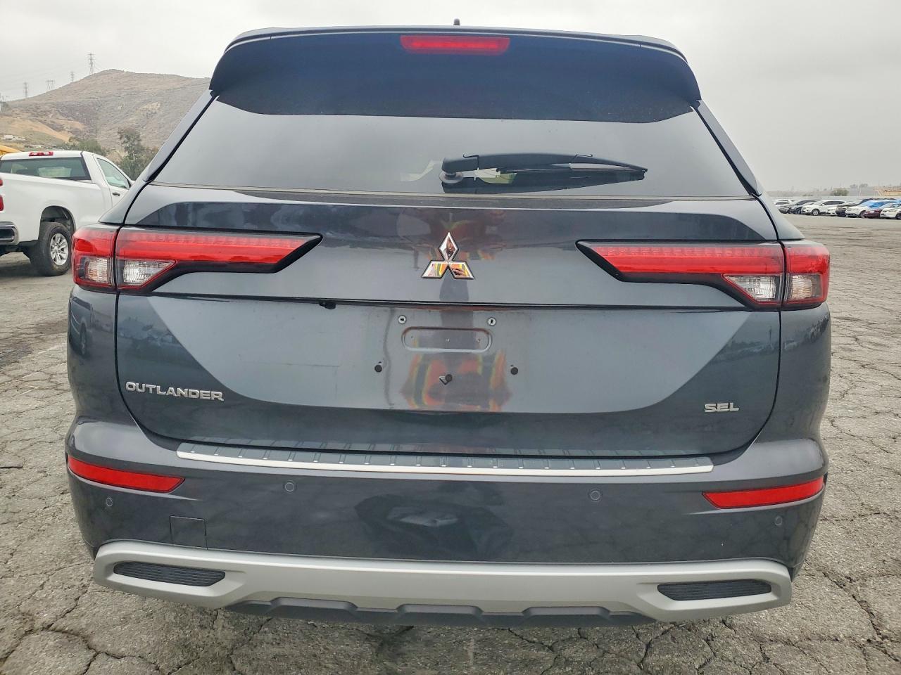2024 MITSUBISHI outlander