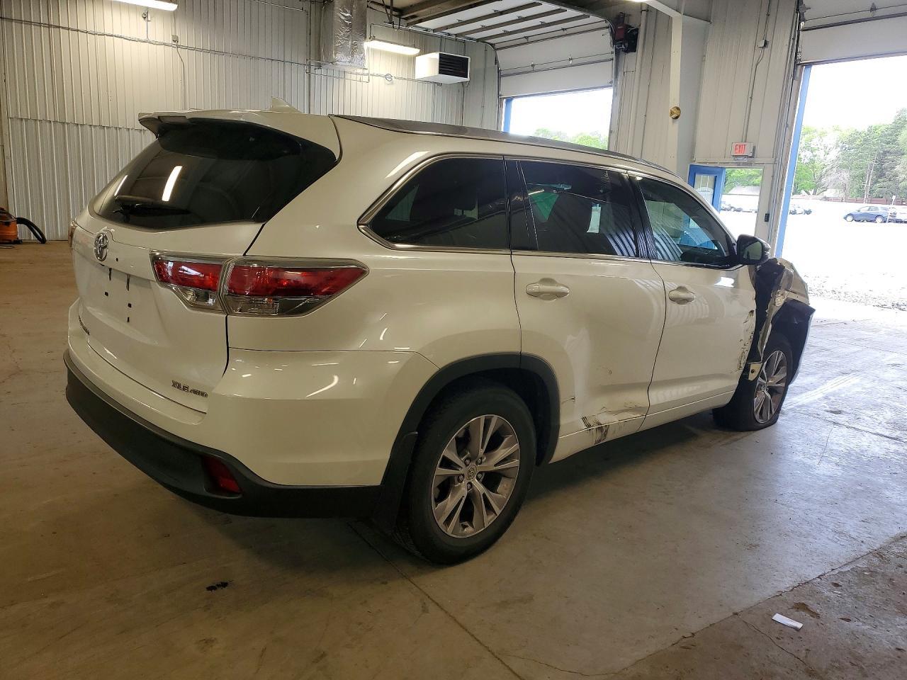 2015 TOYOTA HIGHLANDER