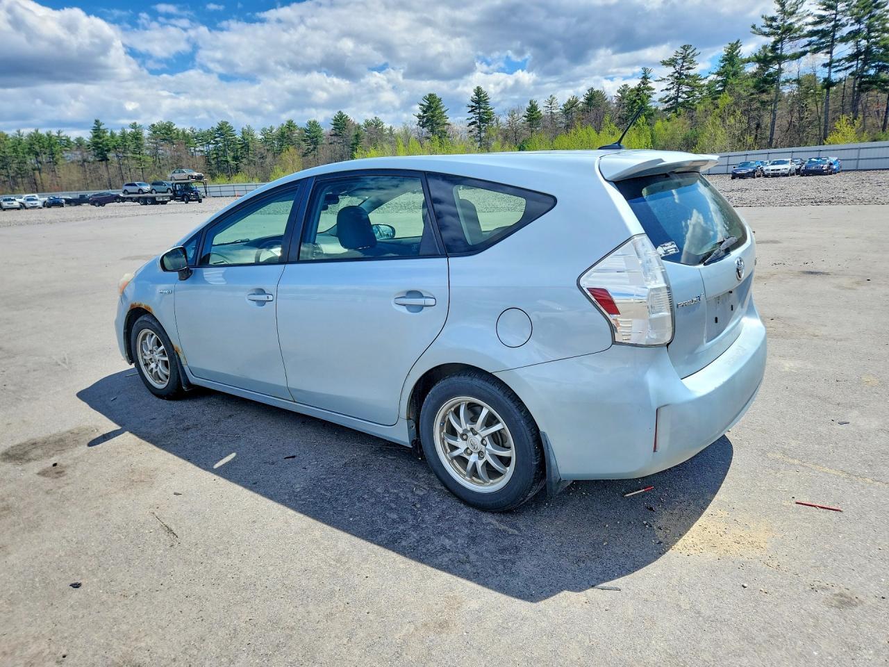 2012 TOYOTA PRIUS V