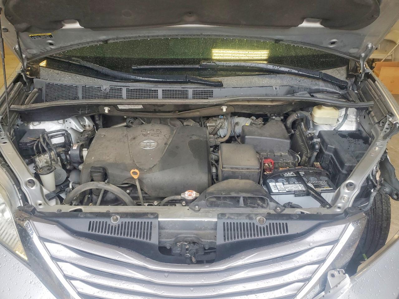 2017 TOYOTA SIENNA