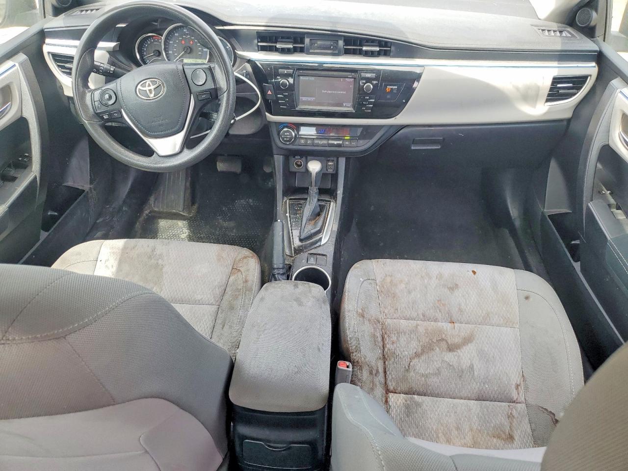 2015 TOYOTA COROLLA