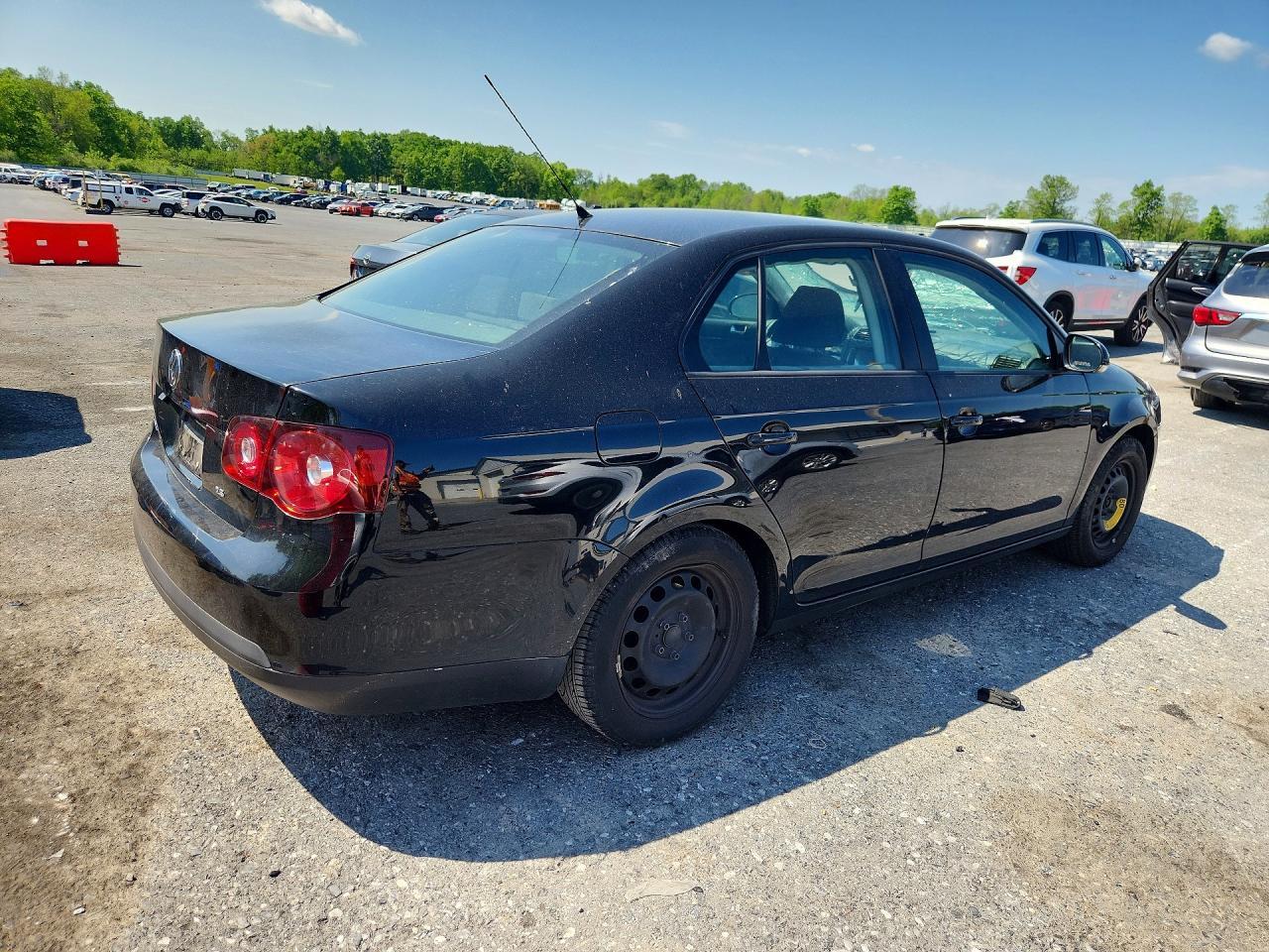 2010 VOLKSWAGEN JETTA