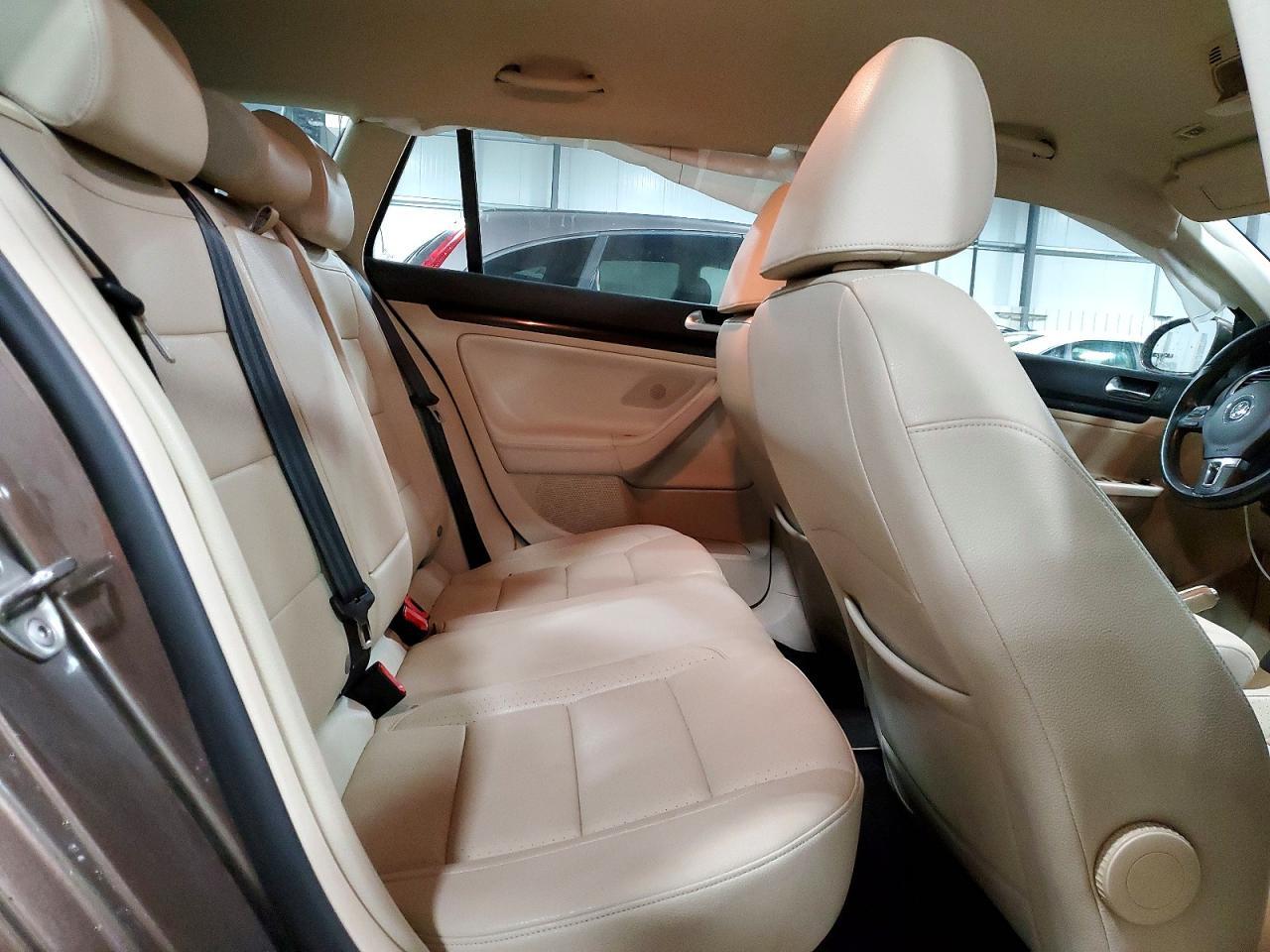 2012 VOLKSWAGEN JETTA