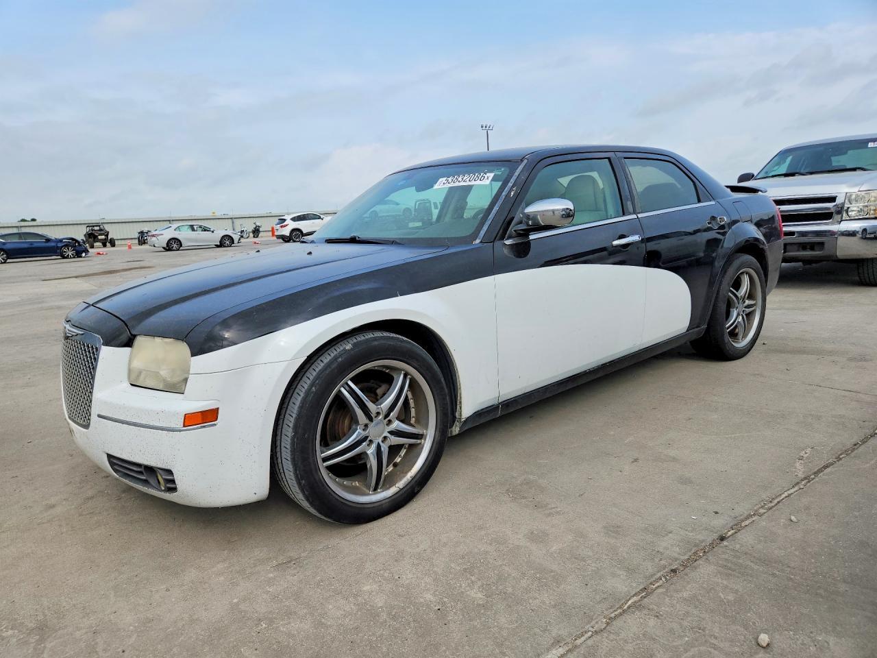 2010 CHRYSLER 300