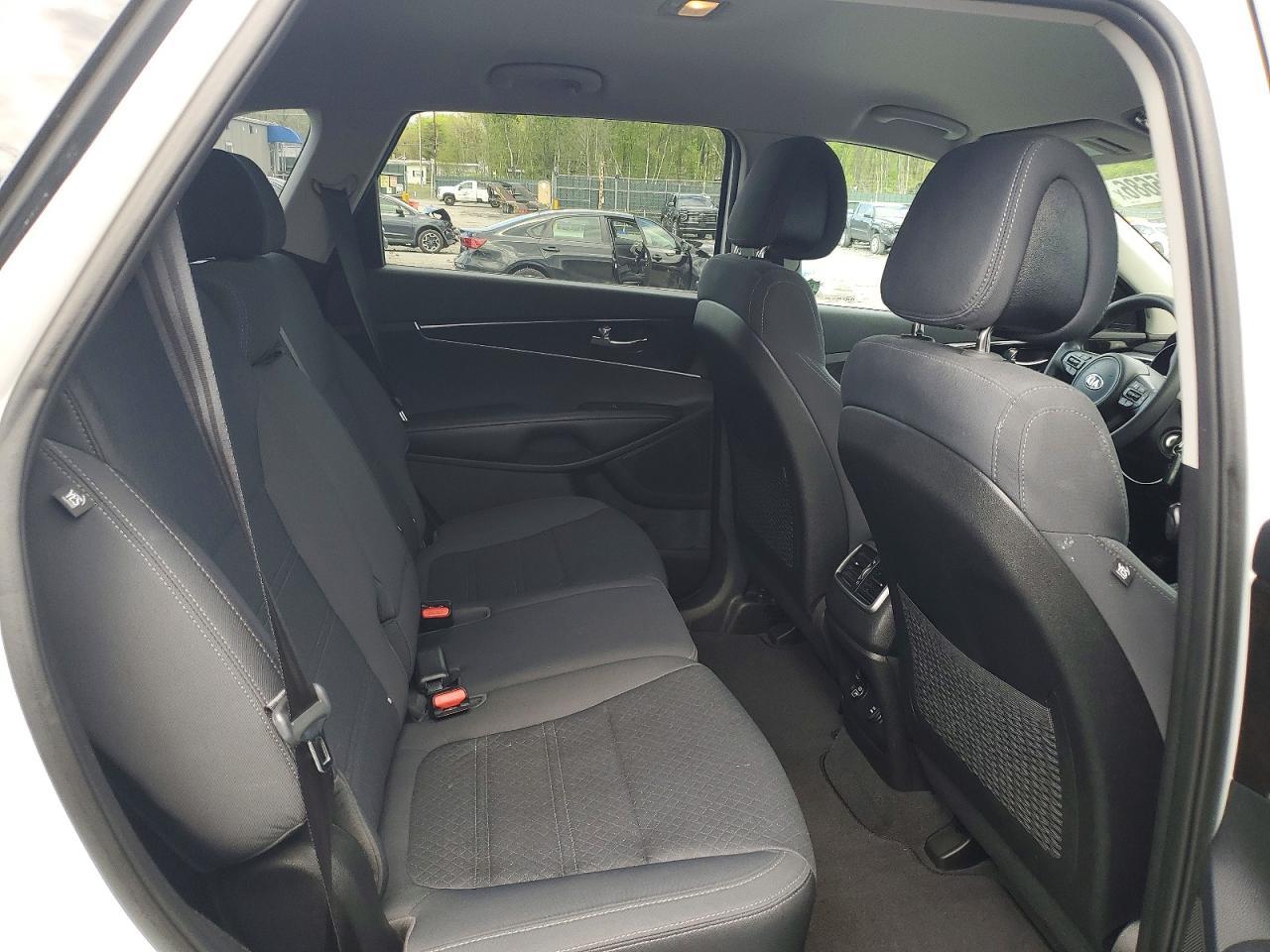 2016 KIA SORENTO