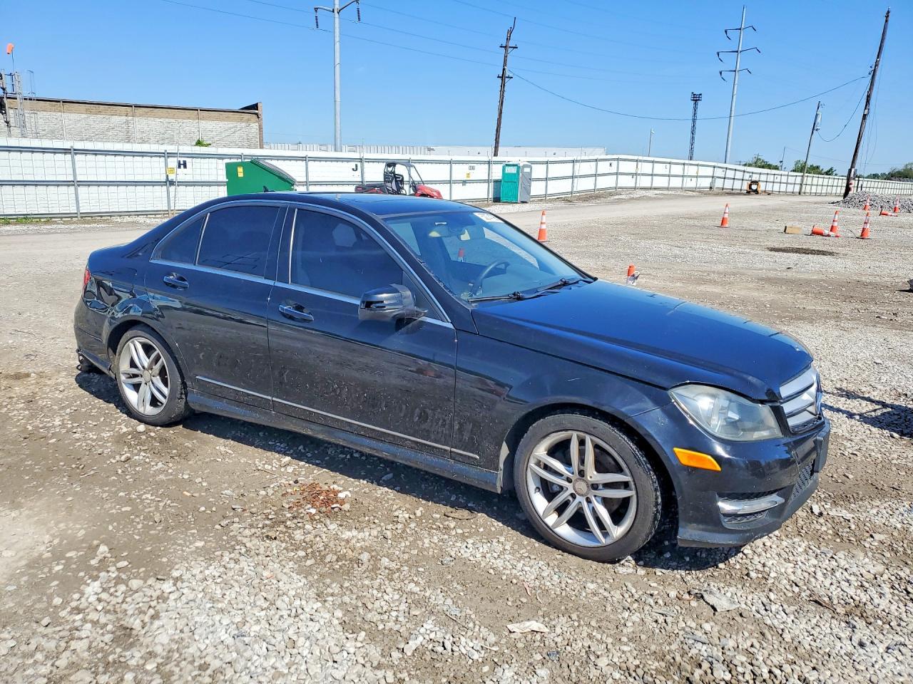 2012 MERCEDES-BENZ C-CLASS