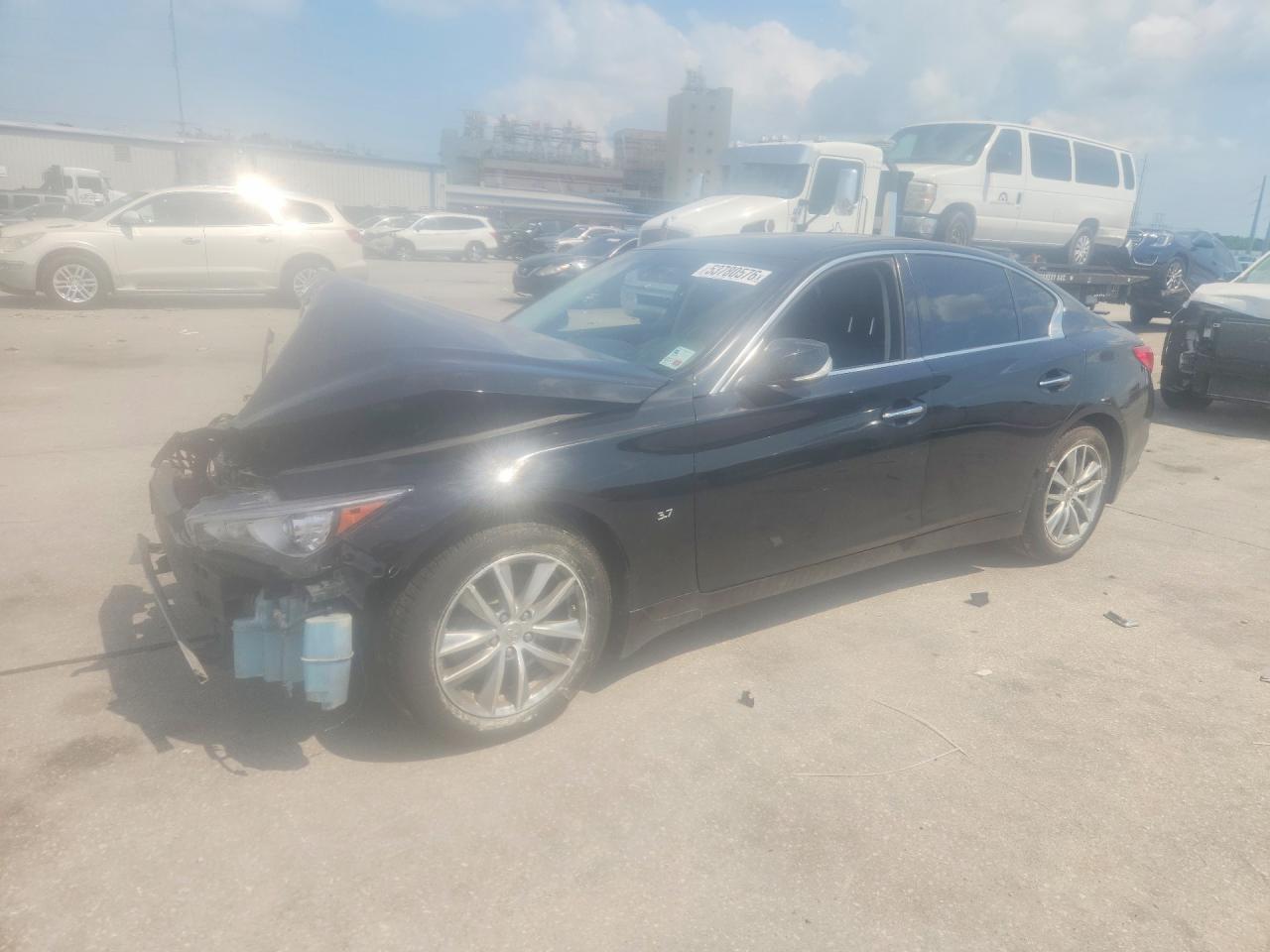2015 INFINITI Q50