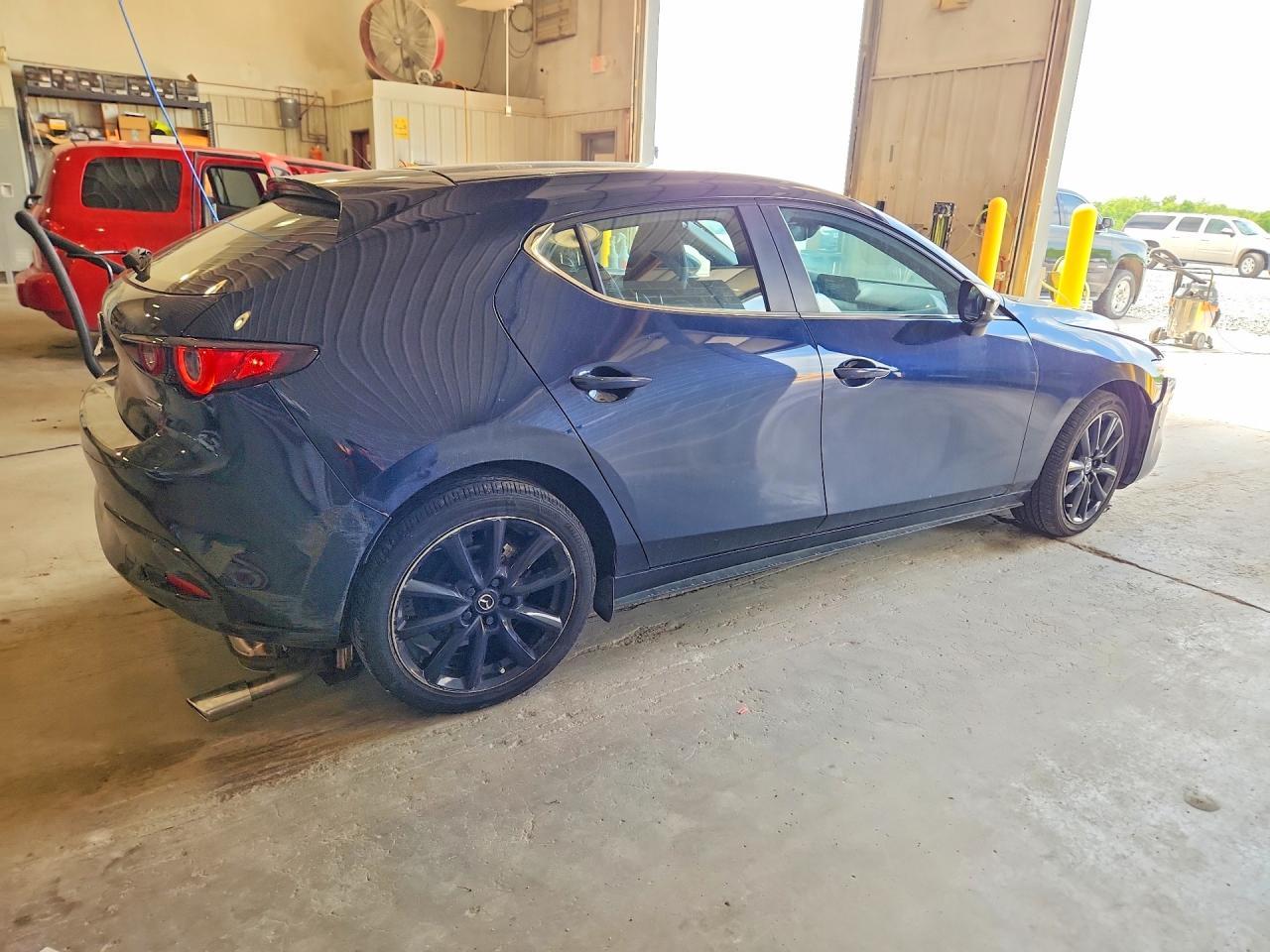 2025 MAZDA 3