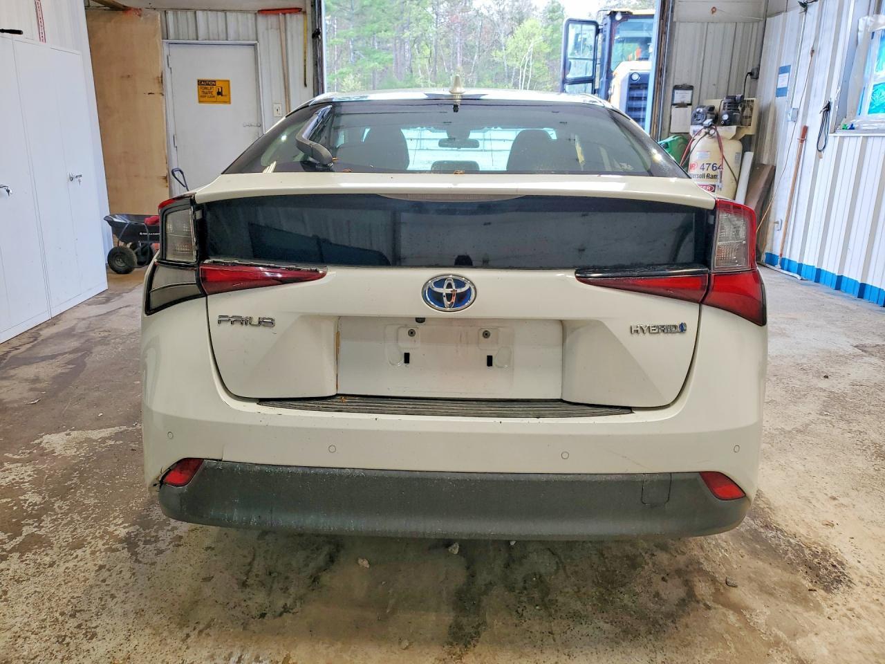 2019 TOYOTA PRIUS