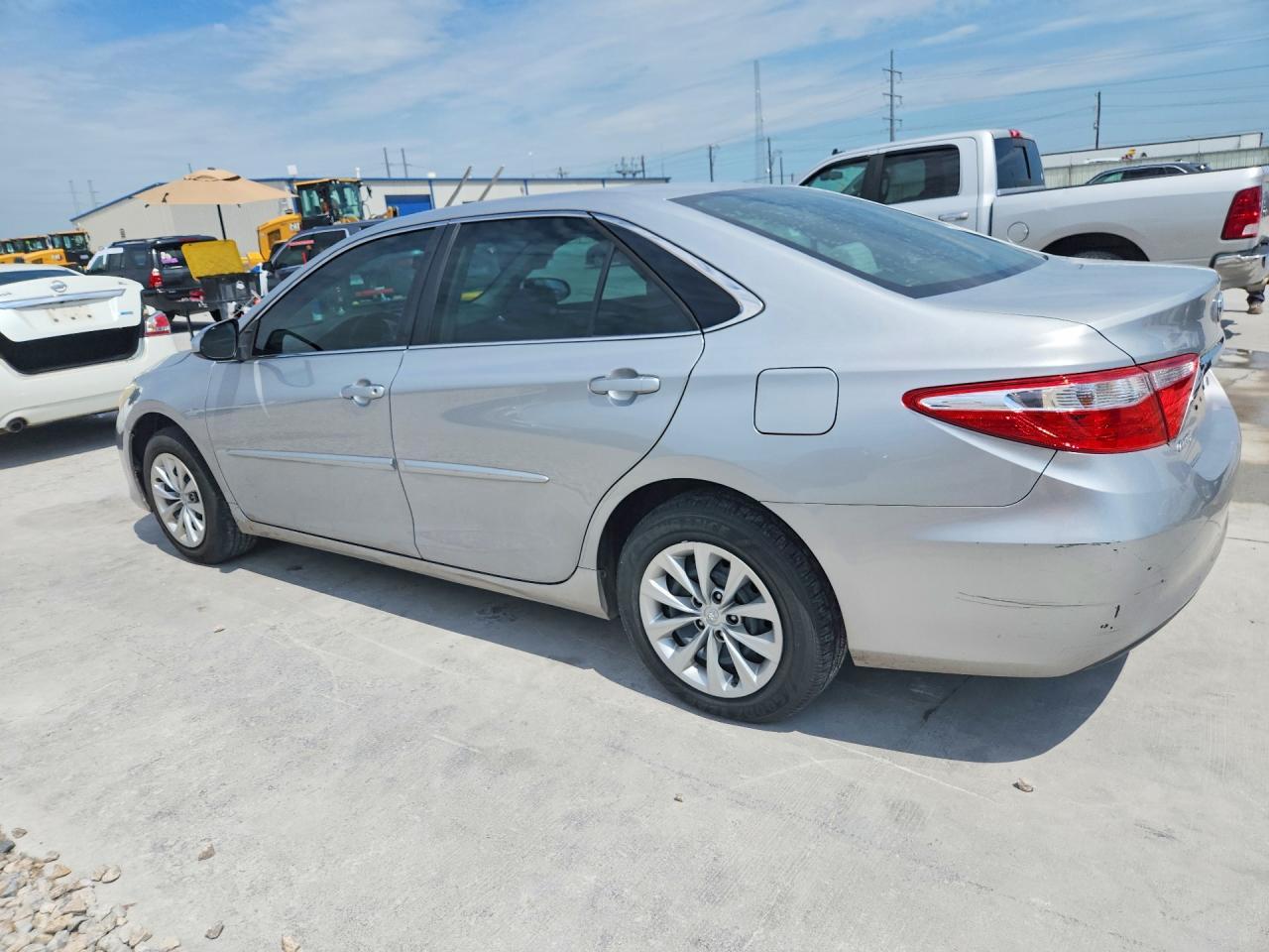 2016 TOYOTA CAMRY