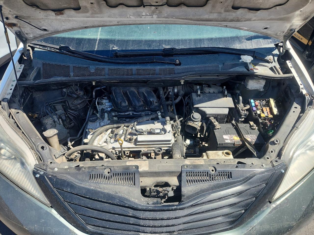 2015 TOYOTA SIENNA