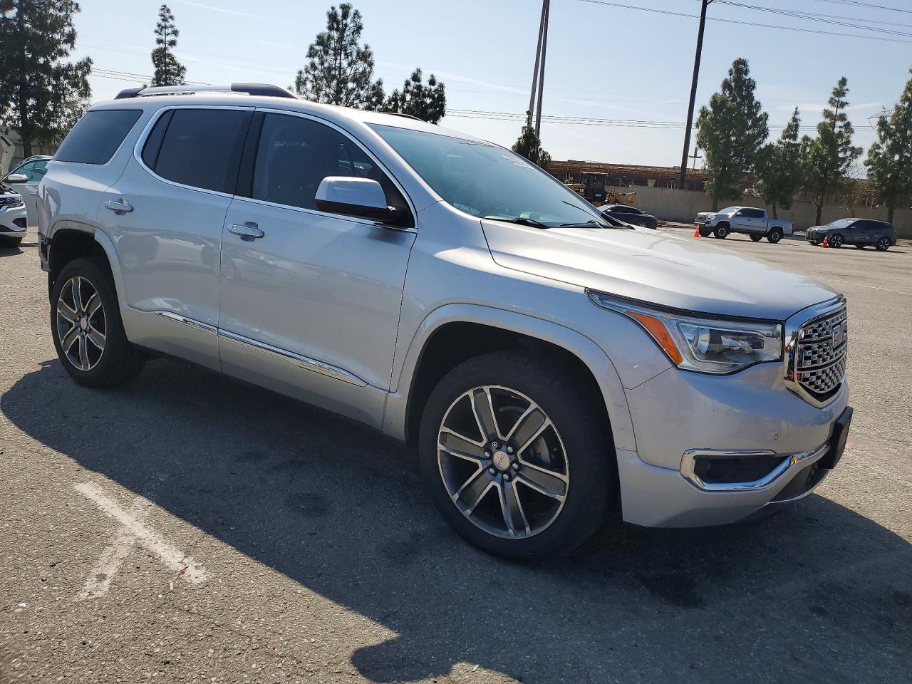 2017 GMC ACADIA
