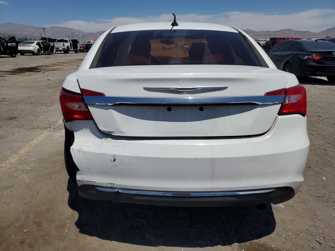 2013 CHRYSLER 200