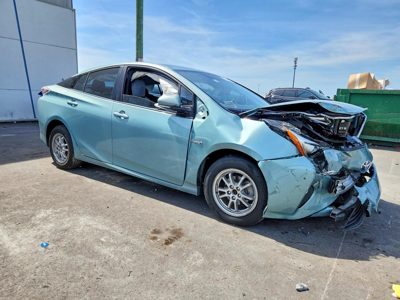 2016 TOYOTA PRIUS