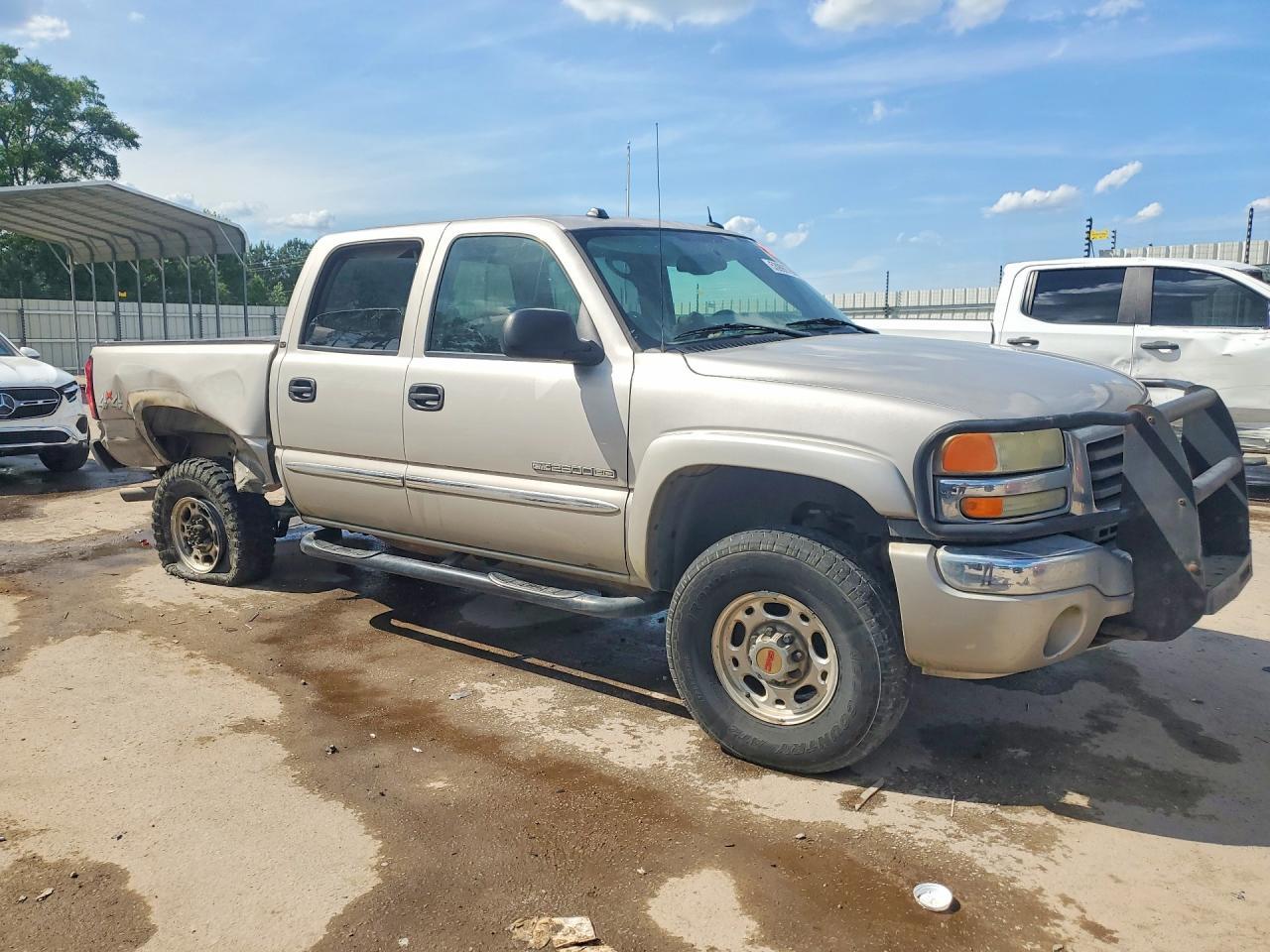 2005 GMC Sierra