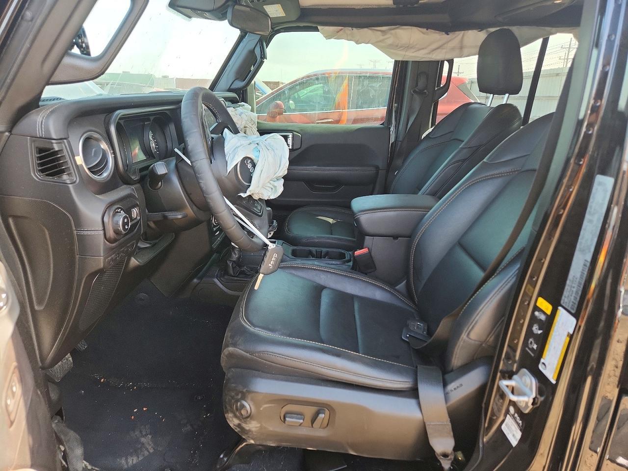 2025 JEEP Gladiator