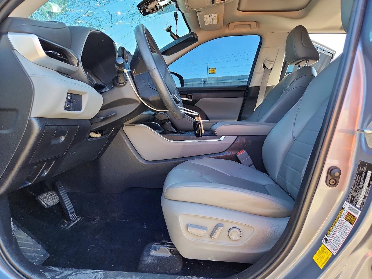 2022 TOYOTA HIGHLANDER