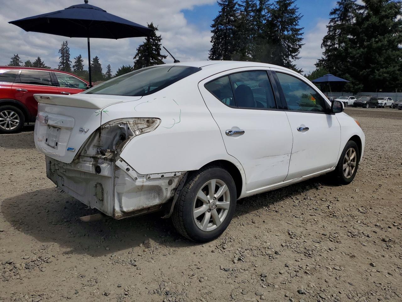 2014 NISSAN VERSA
