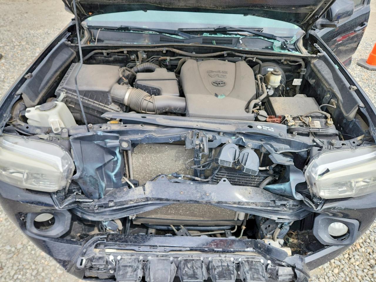 2016 TOYOTA TACOMA