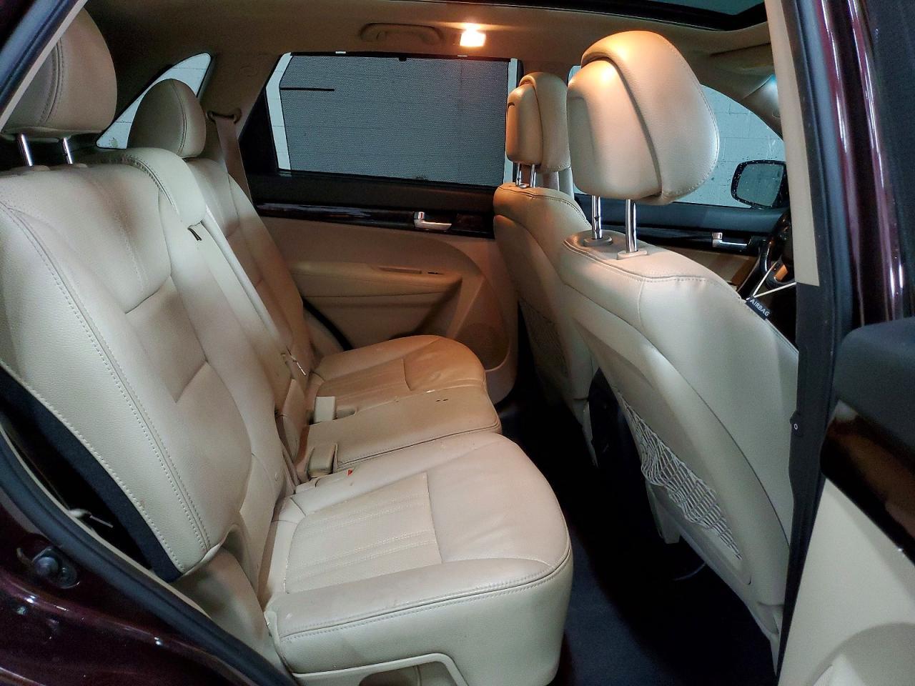 2014 KIA SORENTO