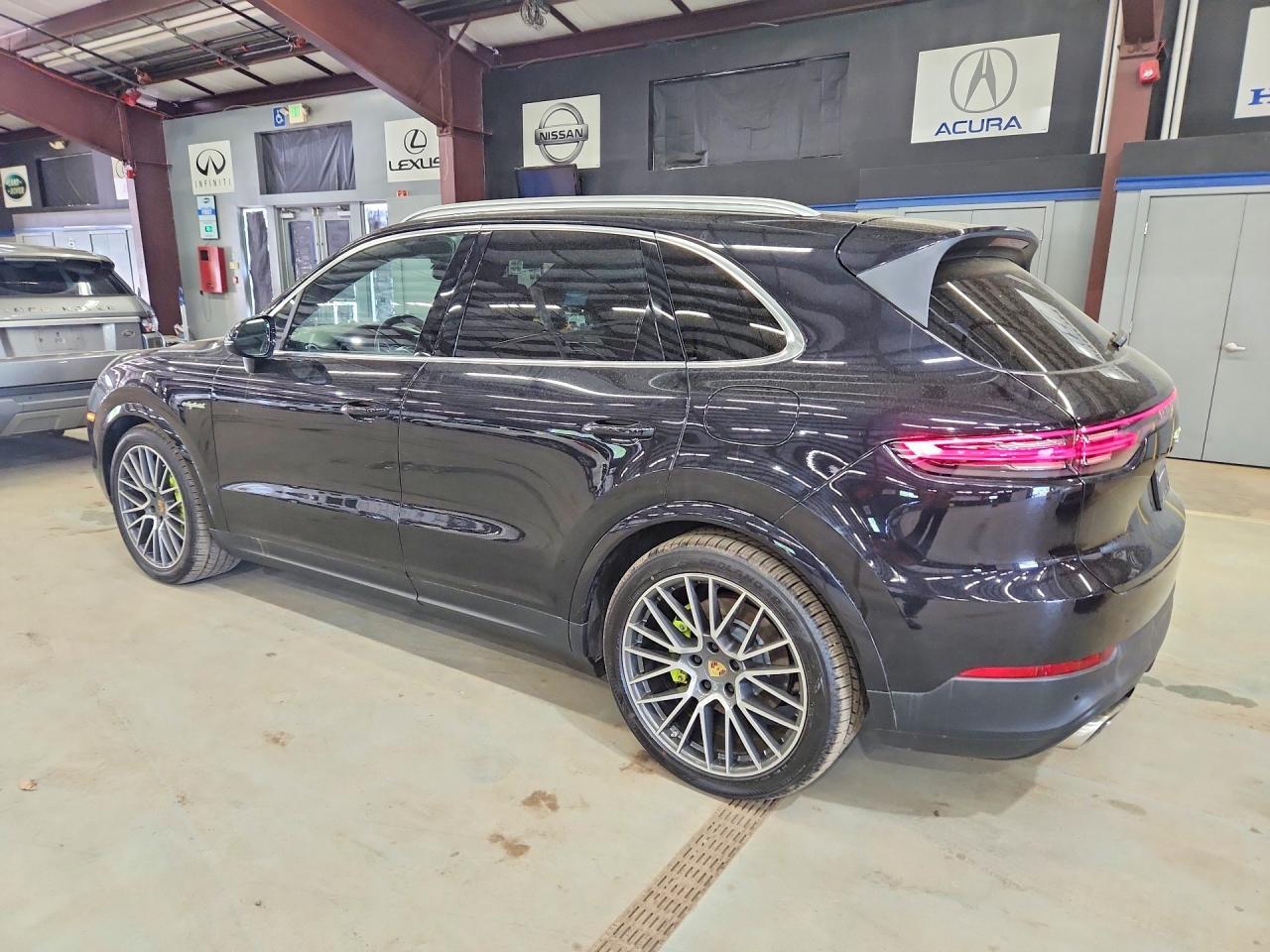2019 PORSCHE CAYENNE
