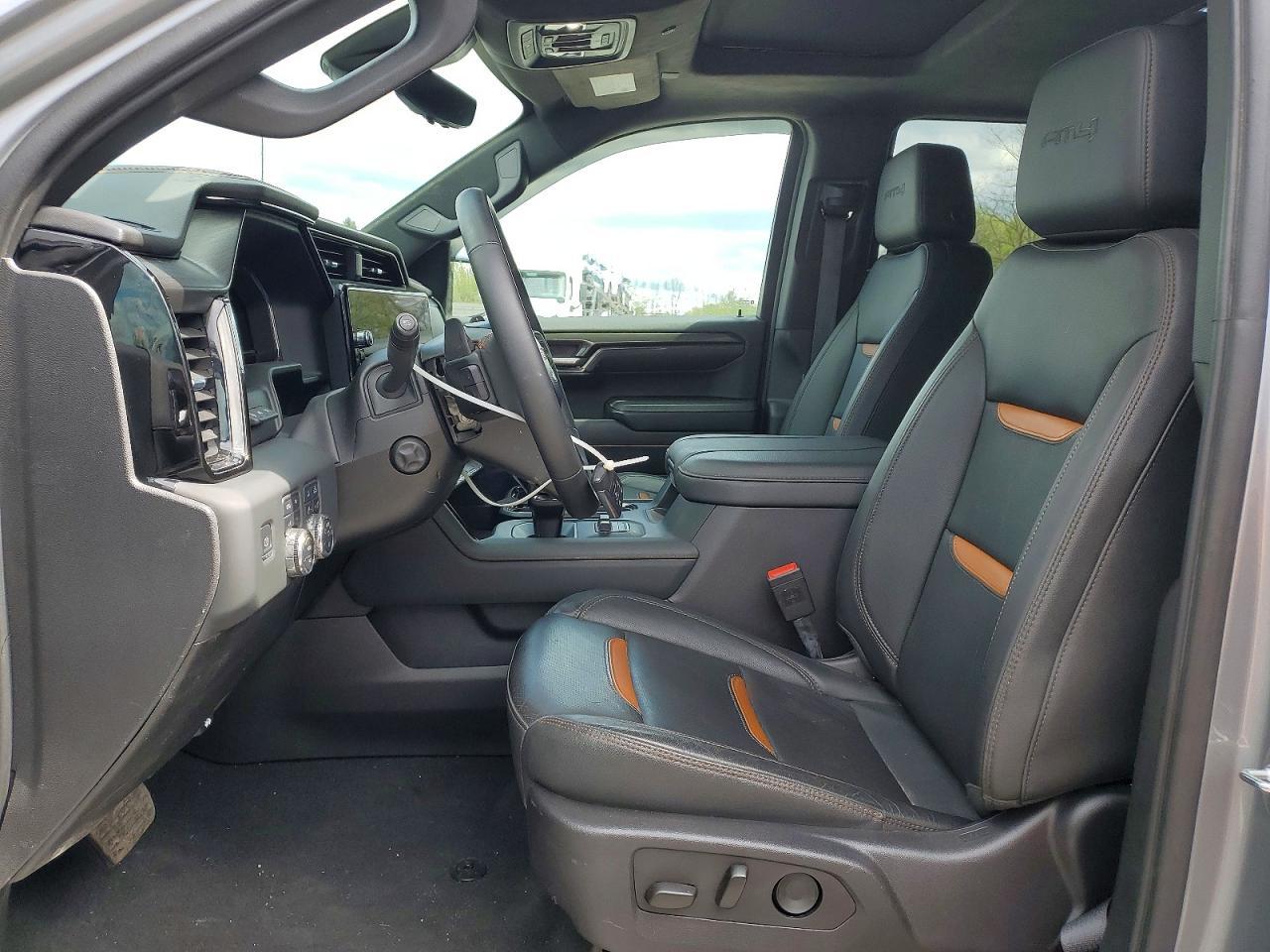 2024 GMC Sierra