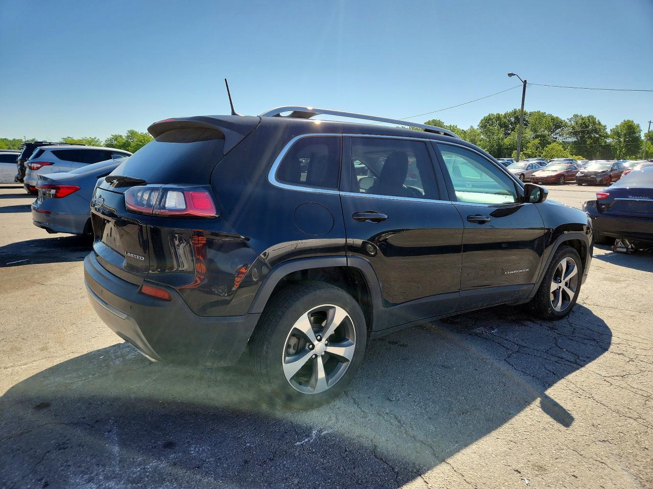 2019 JEEP CHEROKEE