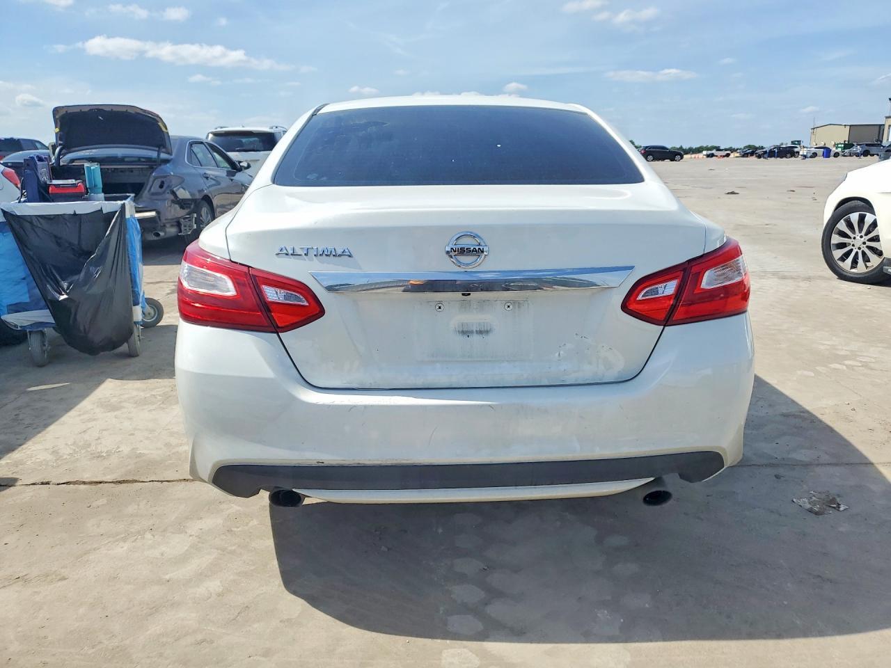 2017 NISSAN ALTIMA