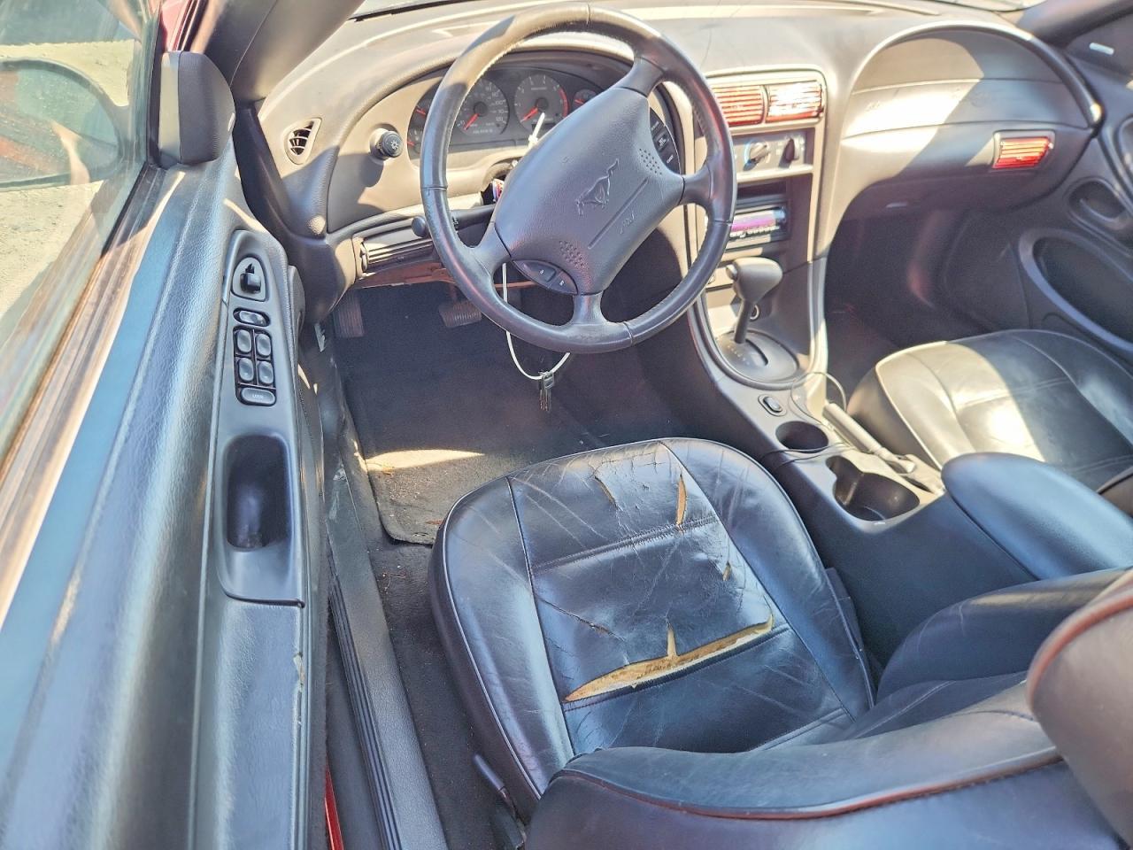 2002 FORD MUSTANG